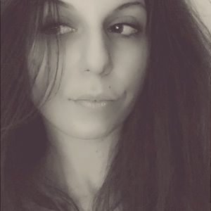 Meet your Posher, Carissa